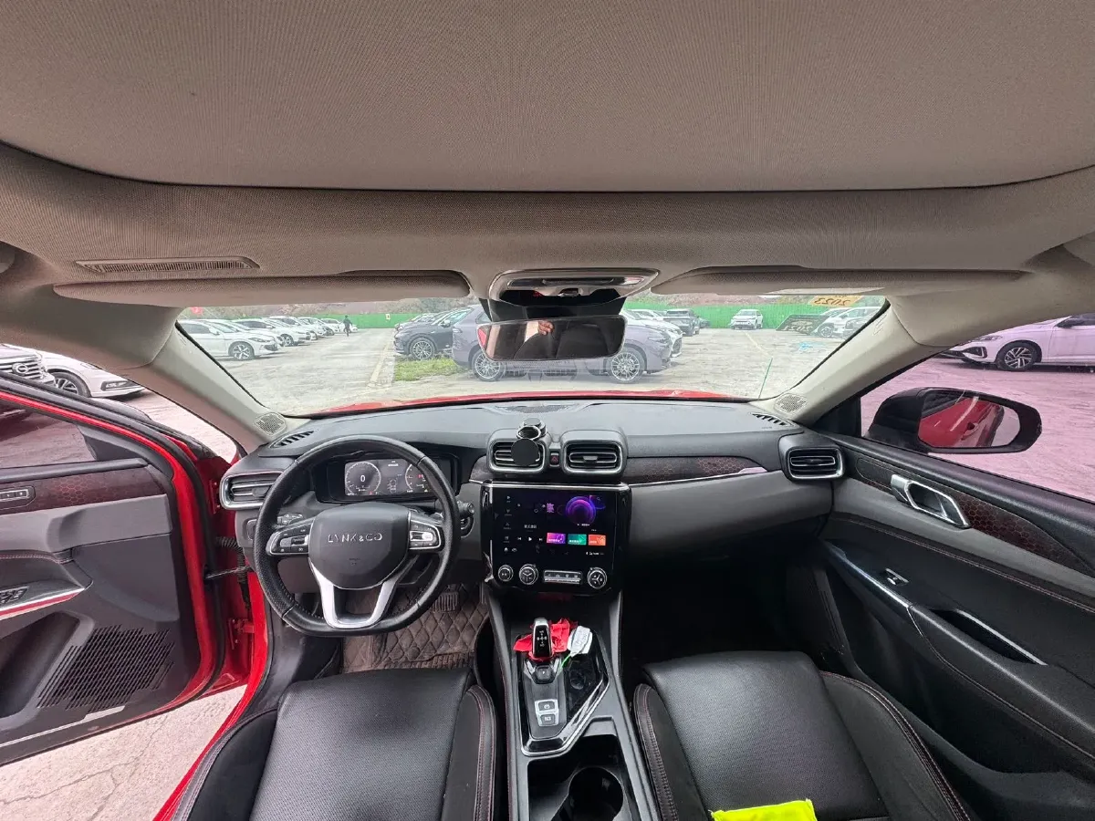 2018 Toyota C-HR 2.0L 171HP L4 CVT,autocango,china used car exporter,china ev exporter,chinese used car exporter,chinese used ev exporter