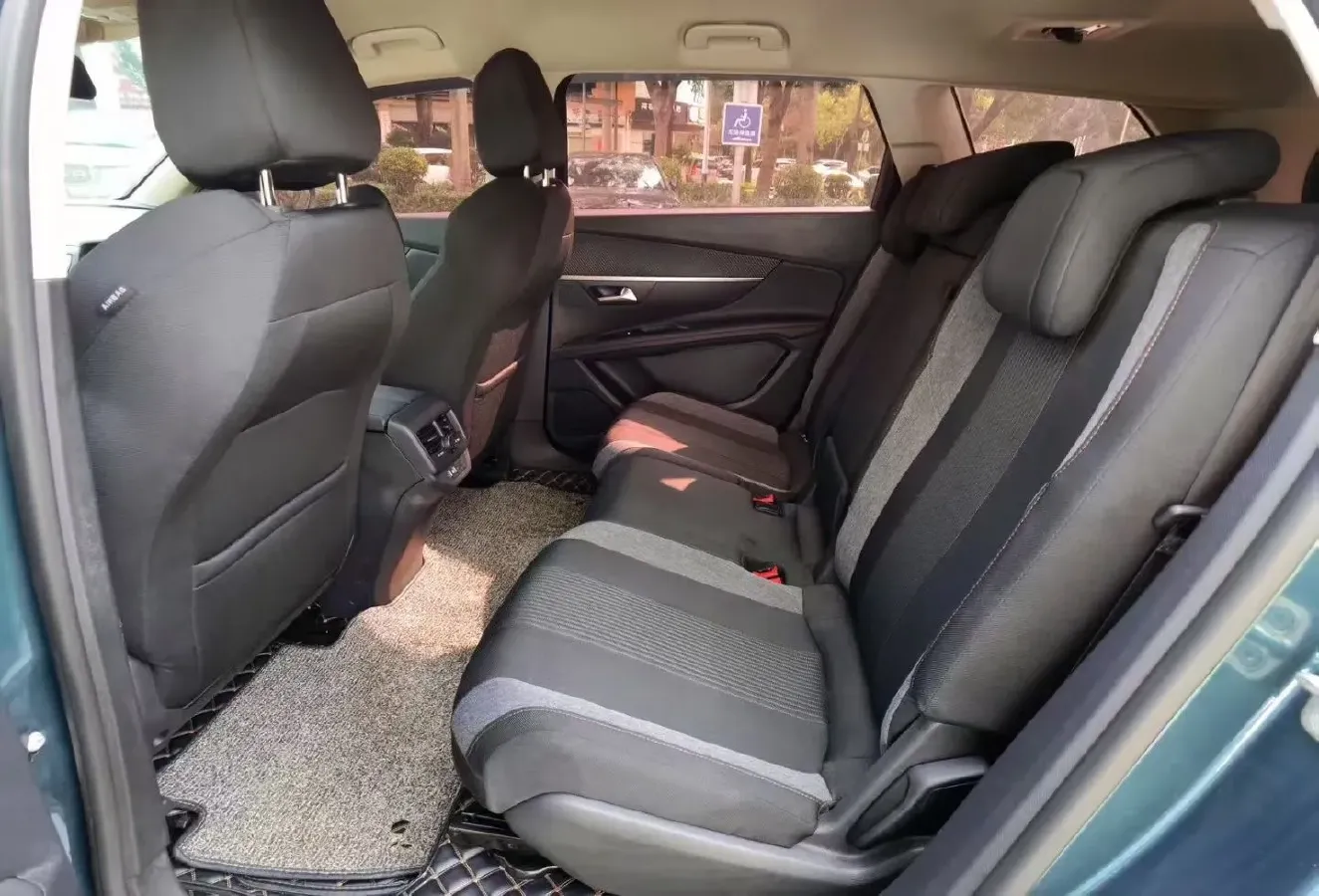 2019 Peugeot 5008 1.6T 167HP L4 6AT,autocango,china used car exporter,china ev exporter,chinese used car exporter,chinese used ev exporter