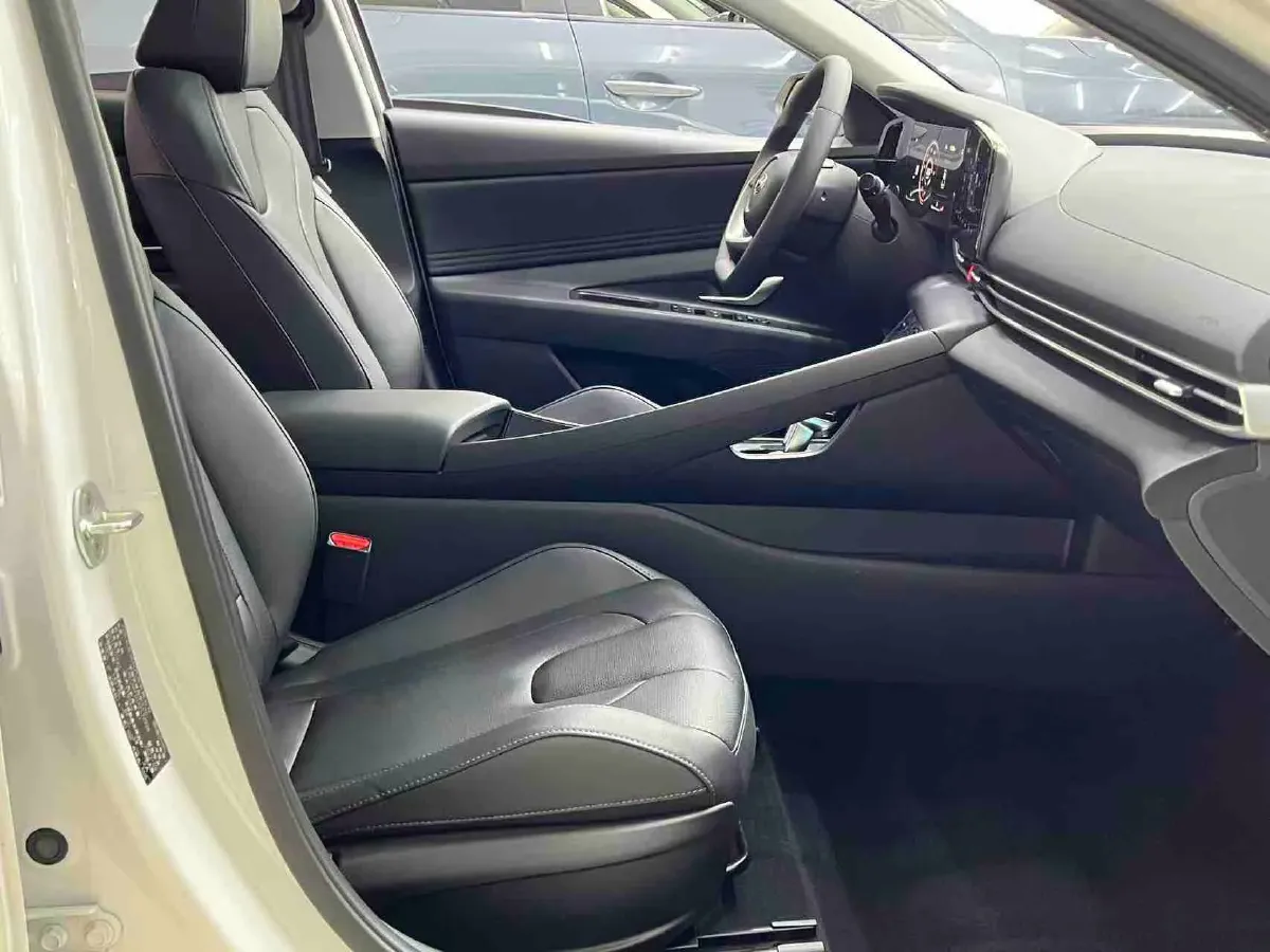 2022 Hyundai Elantra 1.5L 115HP L4 CVT,autocango,china used car exporter,china ev exporter,chinese used car exporter,chinese used ev exporter