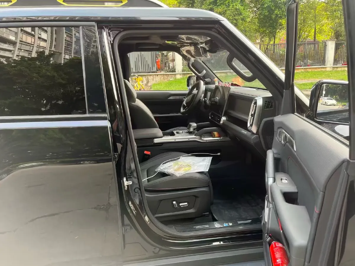 2023 Jetour Traveller 2.0T 254HP L4 7DCT,autocango,china used car exporter,china ev exporter,chinese used car exporter,chinese used ev exporter