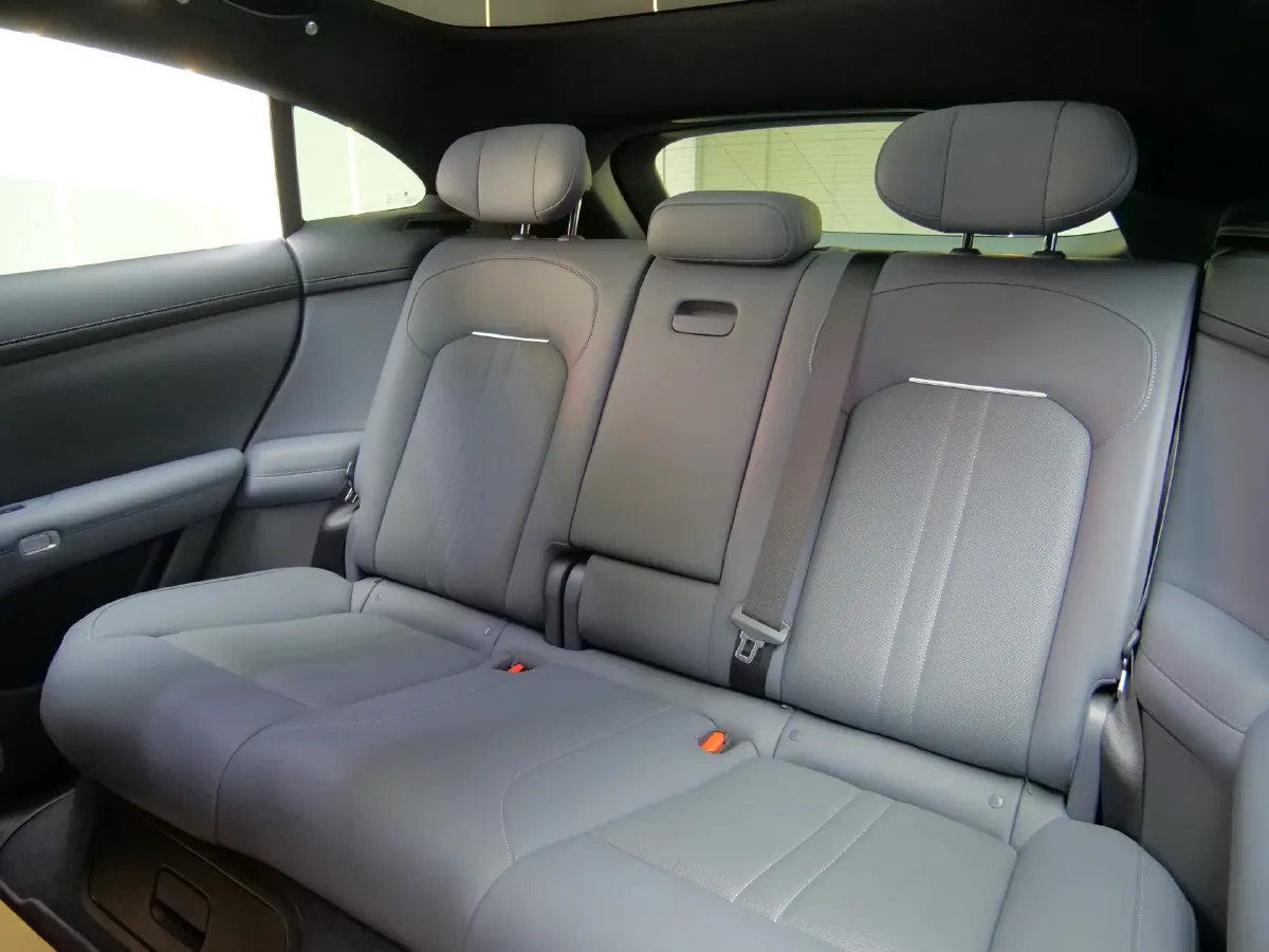 2025 MI YU7 BEV 96.3KWH,autocango,china used car exporter,china ev exporter,chinese used car exporter,chinese used ev exporter