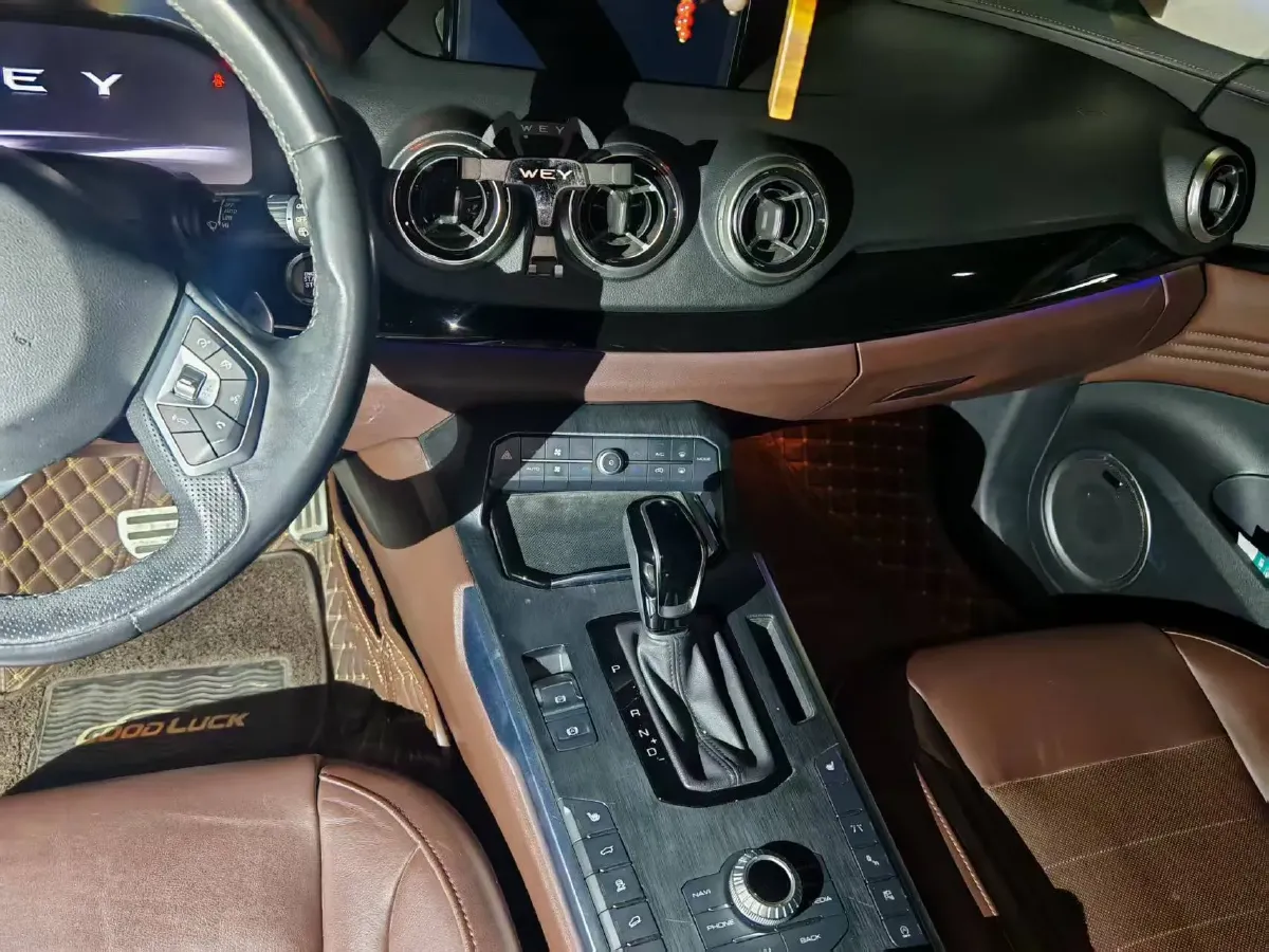 2017 WEY VV7 2.0T 234HP L4 7DCT,autocango,china used car exporter,china ev exporter,chinese used car exporter,chinese used ev exporter