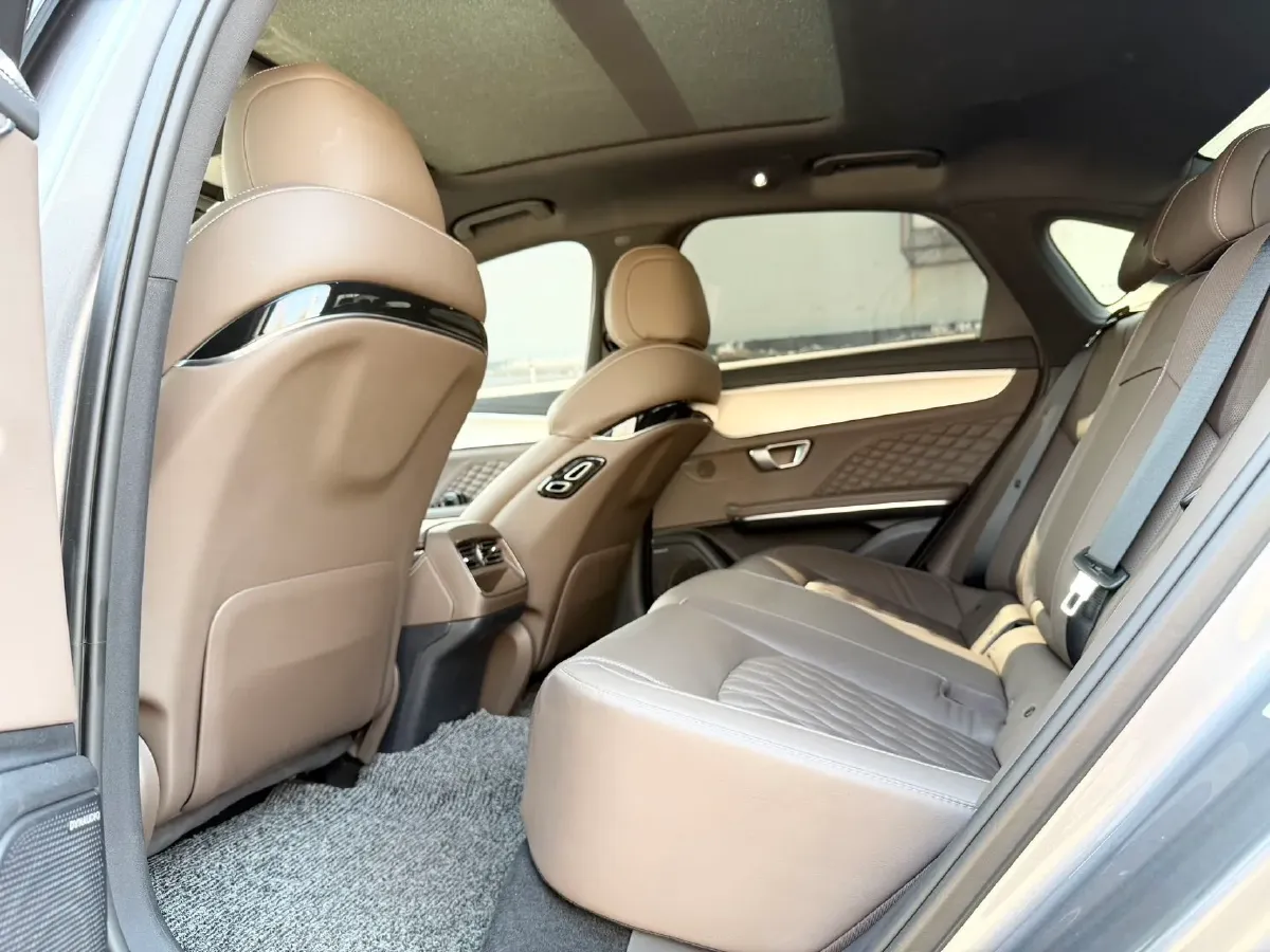 2023 BYD Han BEV 72KWH,autocango,china used car exporter,china ev exporter,chinese used car exporter,chinese used ev exporter