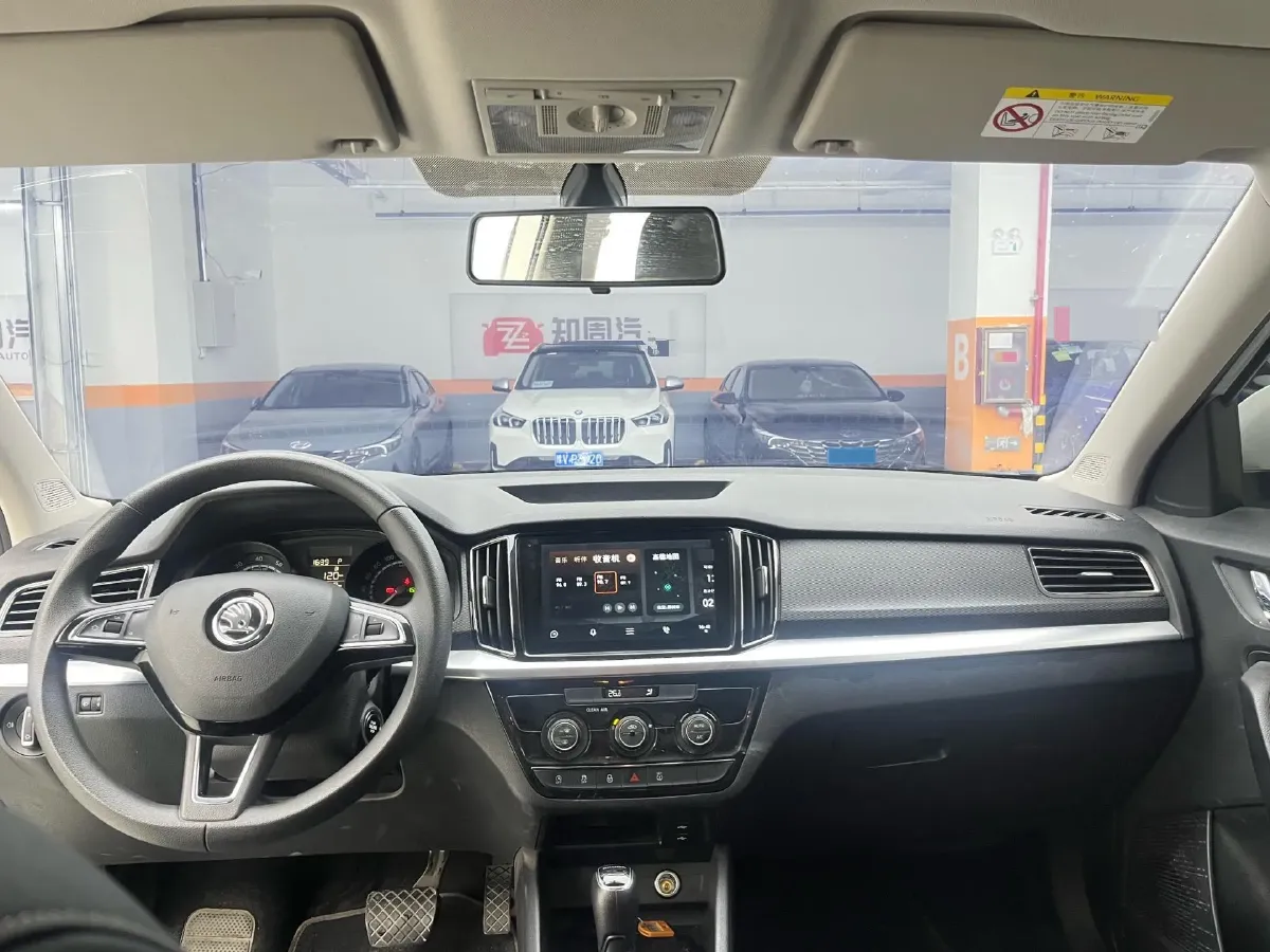 2024 Skoda Kamiq 1.5L 109HP L4 6AT,autocango,china used car exporter,china ev exporter,chinese used car exporter,chinese used ev exporter