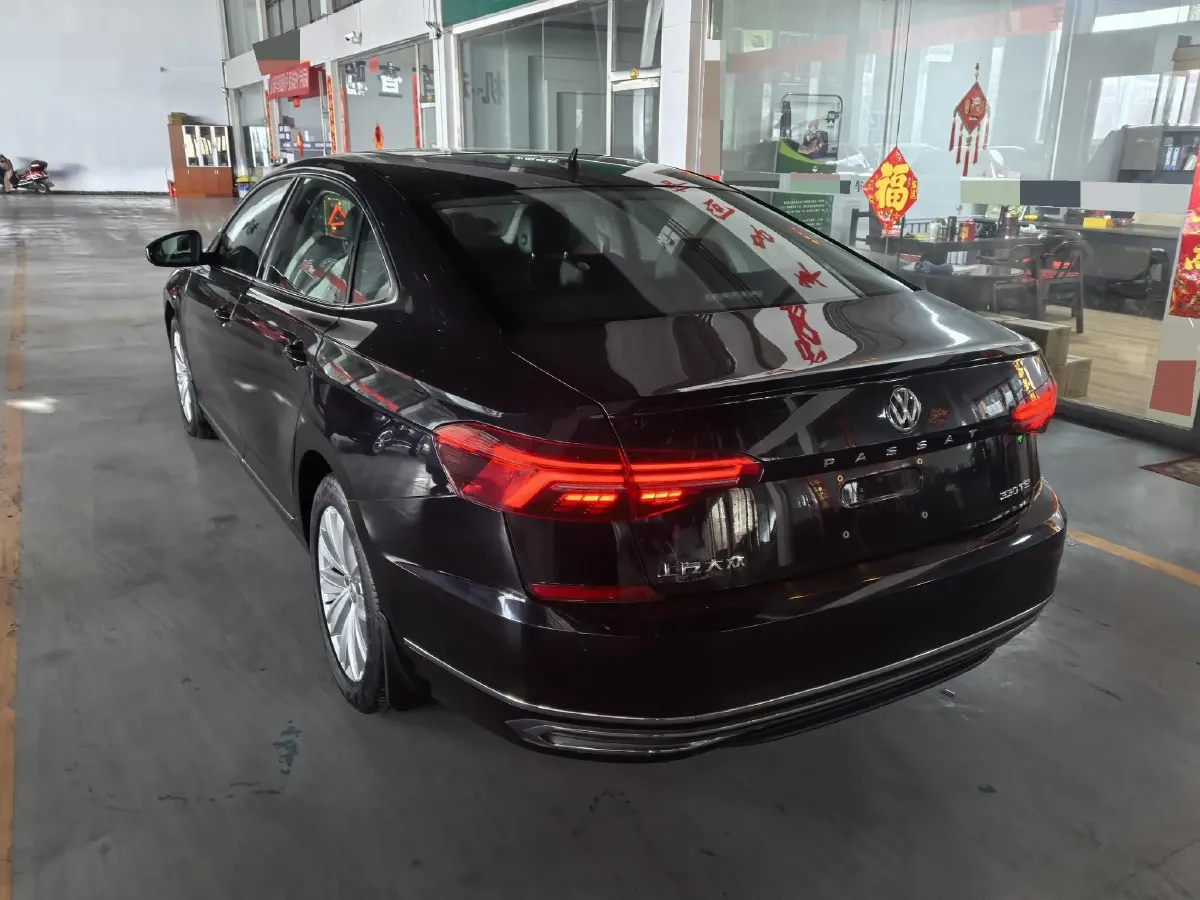 2019 Volvo V40 1.5T 152HP L4 6AT,autocango,china used car exporter,china ev exporter,chinese used car exporter,chinese used ev exporter