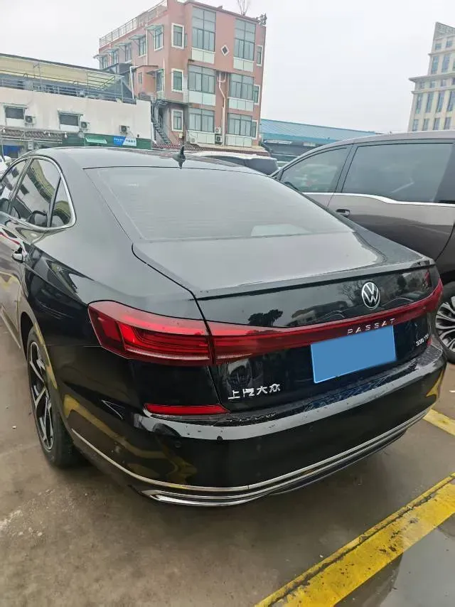 2024 Volkswagen Passat 2.0T 186HP L4 7DCT,autocango,china used car exporter,china ev exporter,chinese used car exporter,chinese used ev exporter