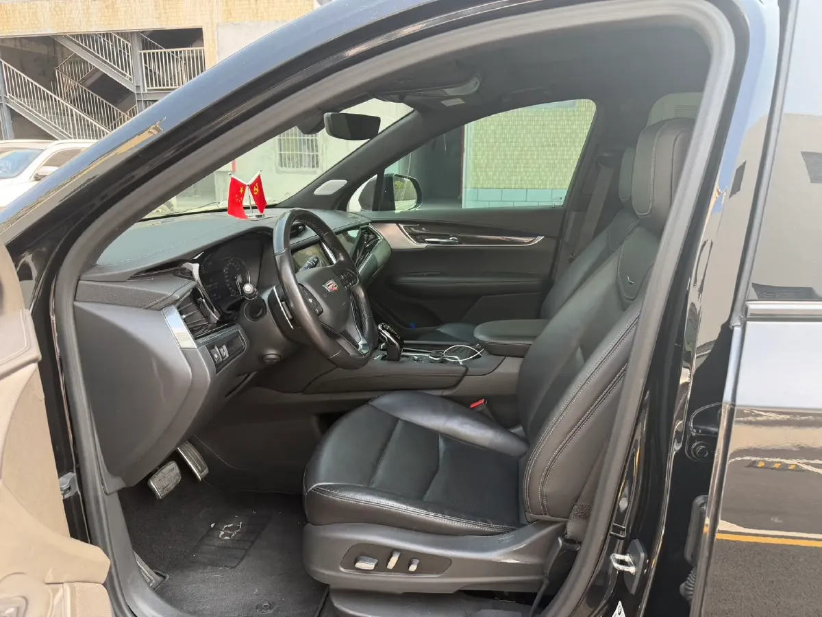 2020 Cadillac XT6 2.0T 241HP L4 9AT,autocango,china used car exporter,china ev exporter,chinese used car exporter,chinese used ev exporter