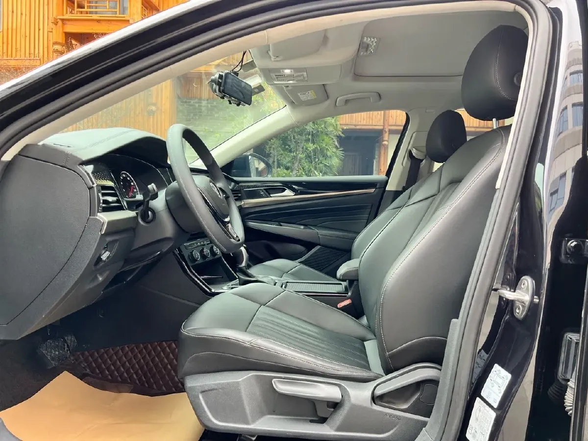 2019 Chevrolet Equinox 1.5T 180HP L4 6AT,autocango,china used car exporter,china ev exporter,chinese used car exporter,chinese used ev exporter