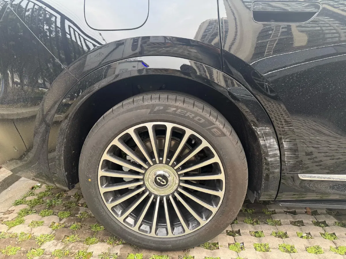 2025 AITO AITO M8 REEV 160HP REEV 53.4KWH,autocango,china used car exporter,china ev exporter,chinese used car exporter,chinese used ev exporter