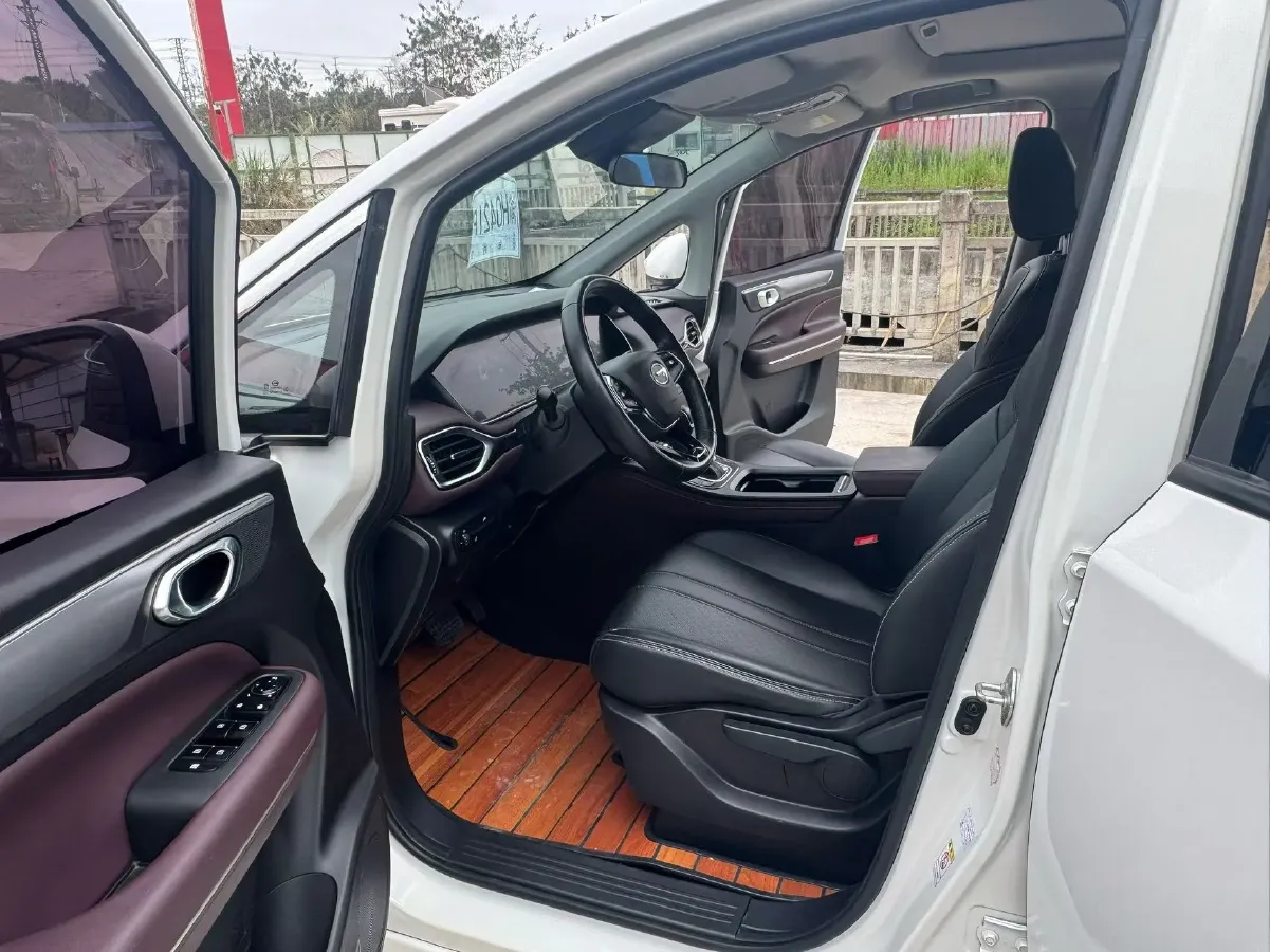 2021 GAC Trumpchi M6 1.5T 169HP L4 7DCT,autocango,china used car exporter,china ev exporter,chinese used car exporter,chinese used ev exporter