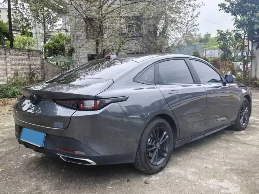 2023 ChangAn Lamore 1.5T 170HP L4 7DCT,autocango,china used car exporter,china ev exporter,chinese used car exporter,chinese used ev exporter