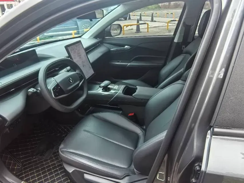 2023 ChangAn Lamore 1.5T 170HP L4 7DCT,autocango,china used car exporter,china ev exporter,chinese used car exporter,chinese used ev exporter