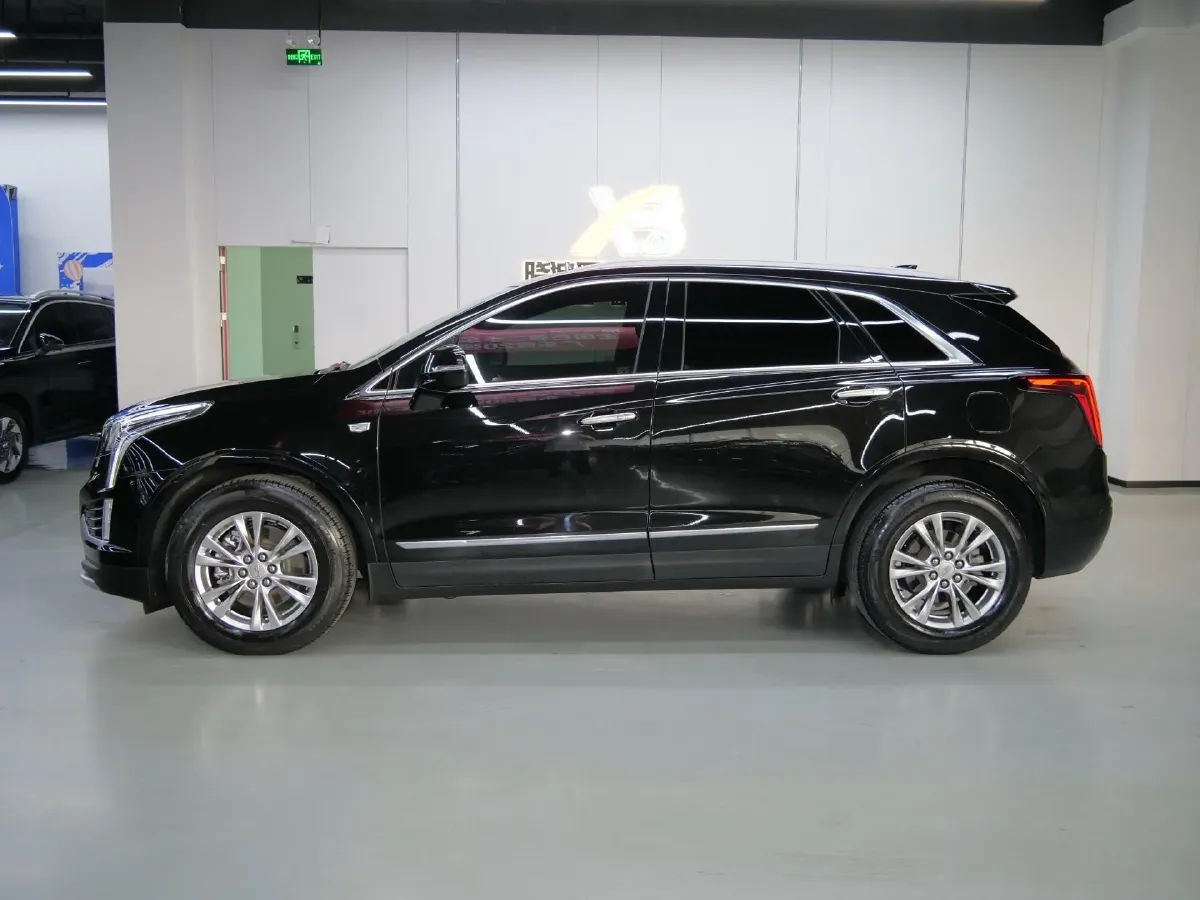 2022 Cadillac XT5 2.0T 237HP L4 9AT,autocango,china used car exporter,china ev exporter,chinese used car exporter,chinese used ev exporter