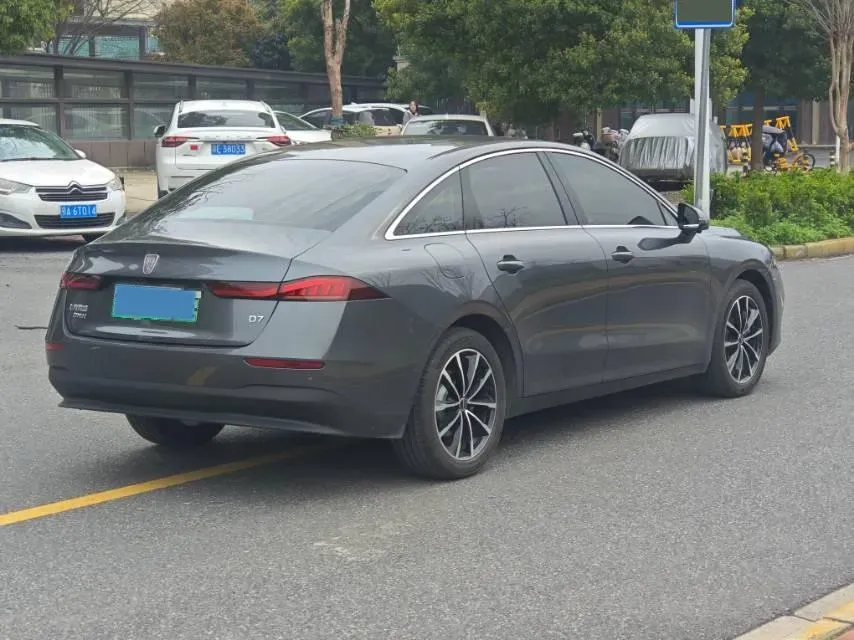2025 Roewe D7 1.5L 112HP L4 1DHT PHEV 19.7KWH,autocango,china used car exporter,china ev exporter,chinese used car exporter,chinese used ev exporter