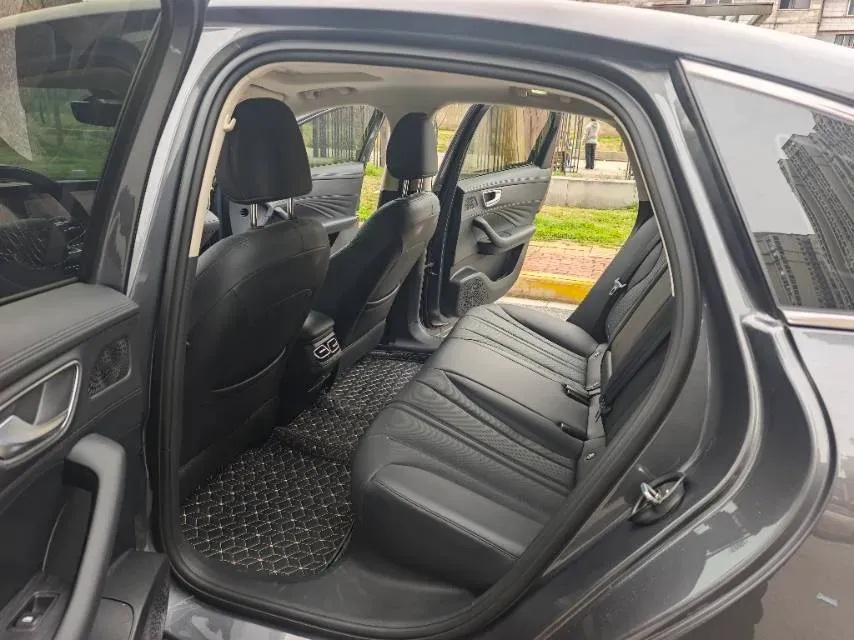 2025 Roewe D7 1.5L 112HP L4 1DHT PHEV 19.7KWH,autocango,china used car exporter,china ev exporter,chinese used car exporter,chinese used ev exporter