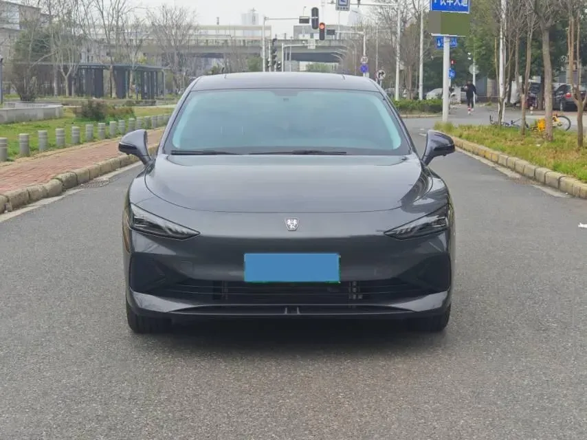 2025 Roewe D7 1.5L 112HP L4 1DHT PHEV 19.7KWH,autocango,china used car exporter,china ev exporter,chinese used car exporter,chinese used ev exporter