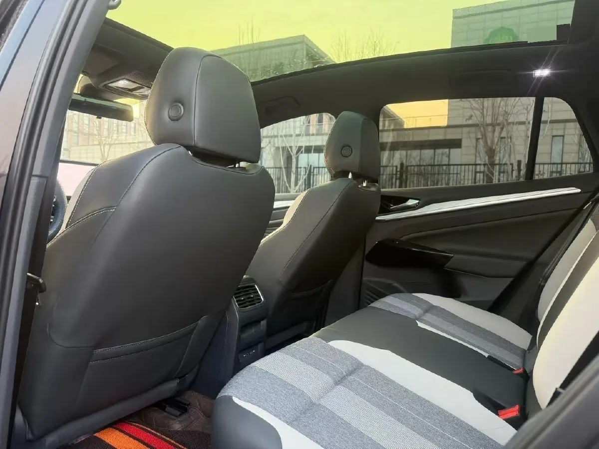 2024 Volkswagen ID.4 Crozz BEV 55.7KWH,autocango,china used car exporter,china ev exporter,chinese used car exporter,chinese used ev exporter