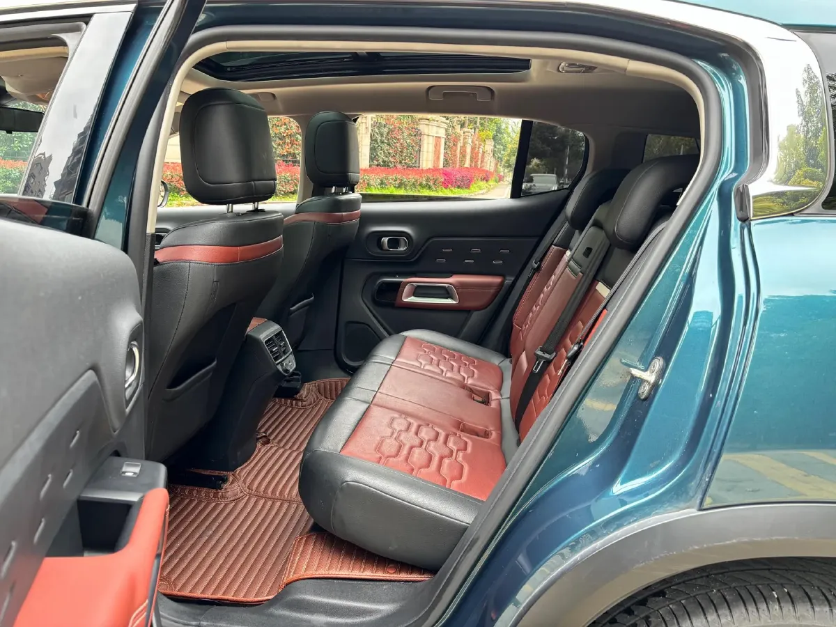 2019 Citroen C5 Aircross 1.8T 211HP L4 8AT,autocango,china used car exporter,china ev exporter,chinese used car exporter,chinese used ev exporter