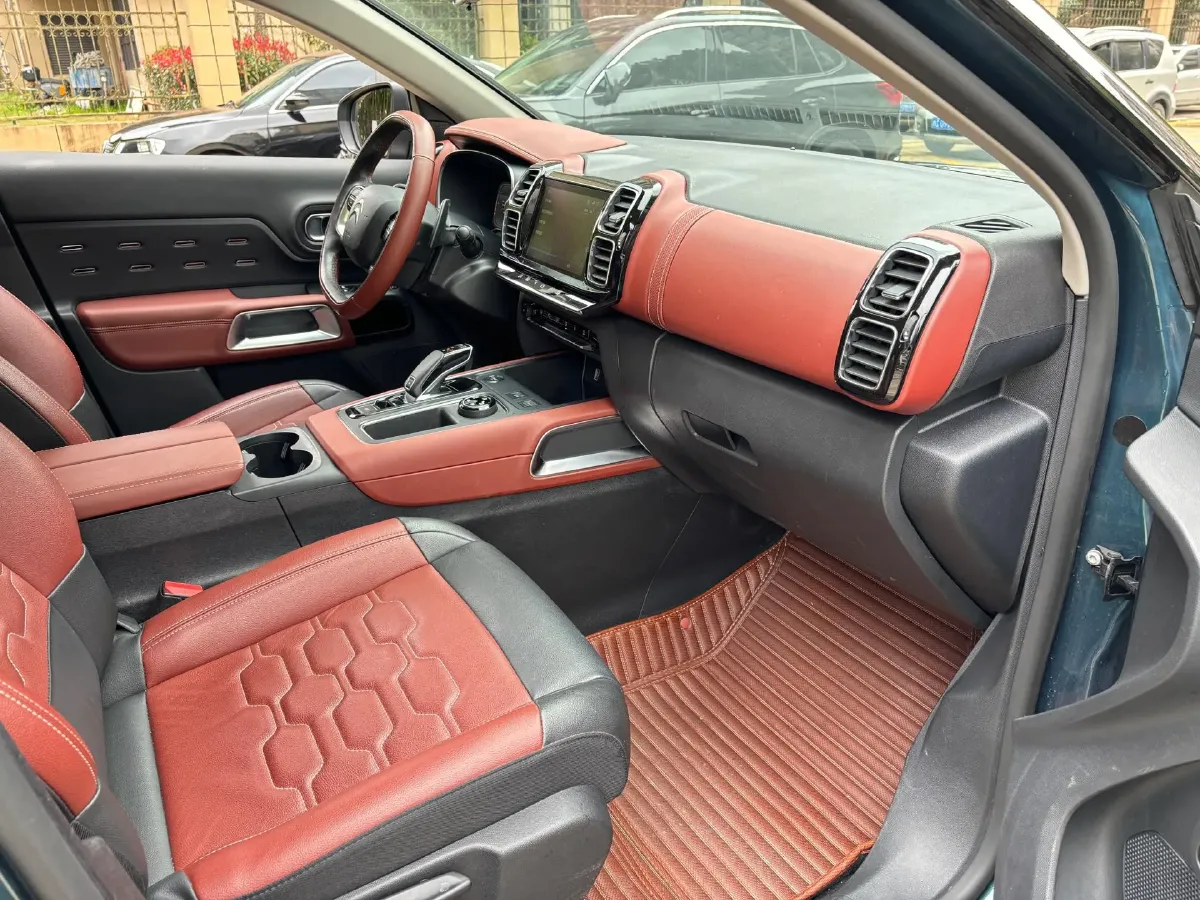 2019 Citroen C5 Aircross 1.8T 211HP L4 8AT,autocango,china used car exporter,china ev exporter,chinese used car exporter,chinese used ev exporter