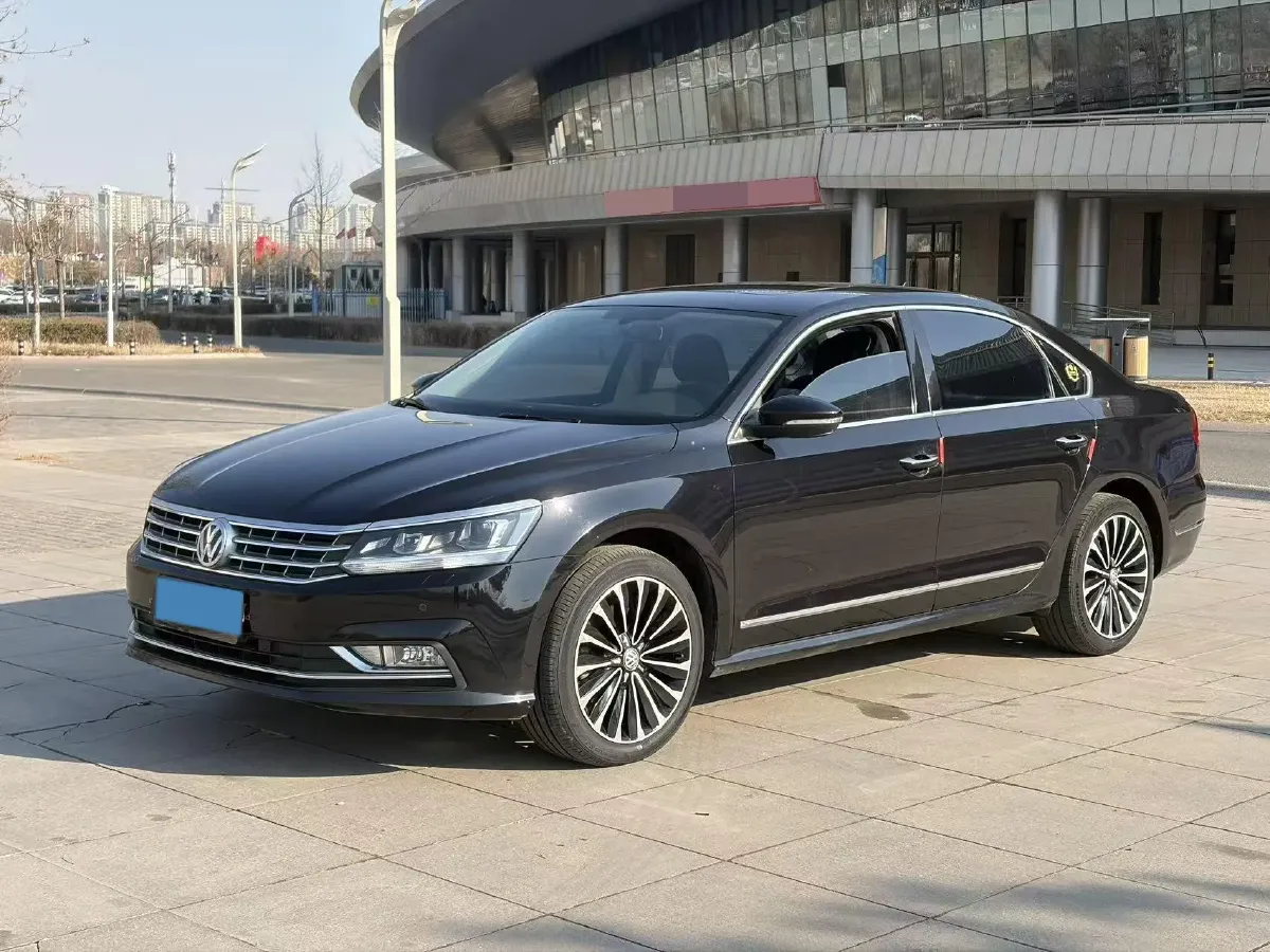 2017 Volkswagen Passat 1.8T 180HP L4 7DCT,autocango,china used car exporter,china ev exporter,chinese used car exporter,chinese used ev exporter