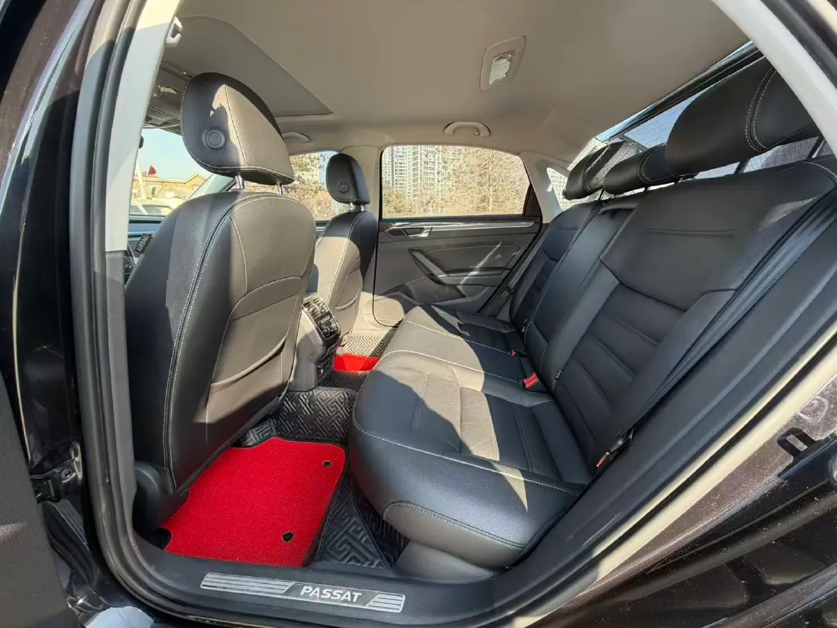 2017 Volkswagen Passat 1.8T 180HP L4 7DCT,autocango,china used car exporter,china ev exporter,chinese used car exporter,chinese used ev exporter