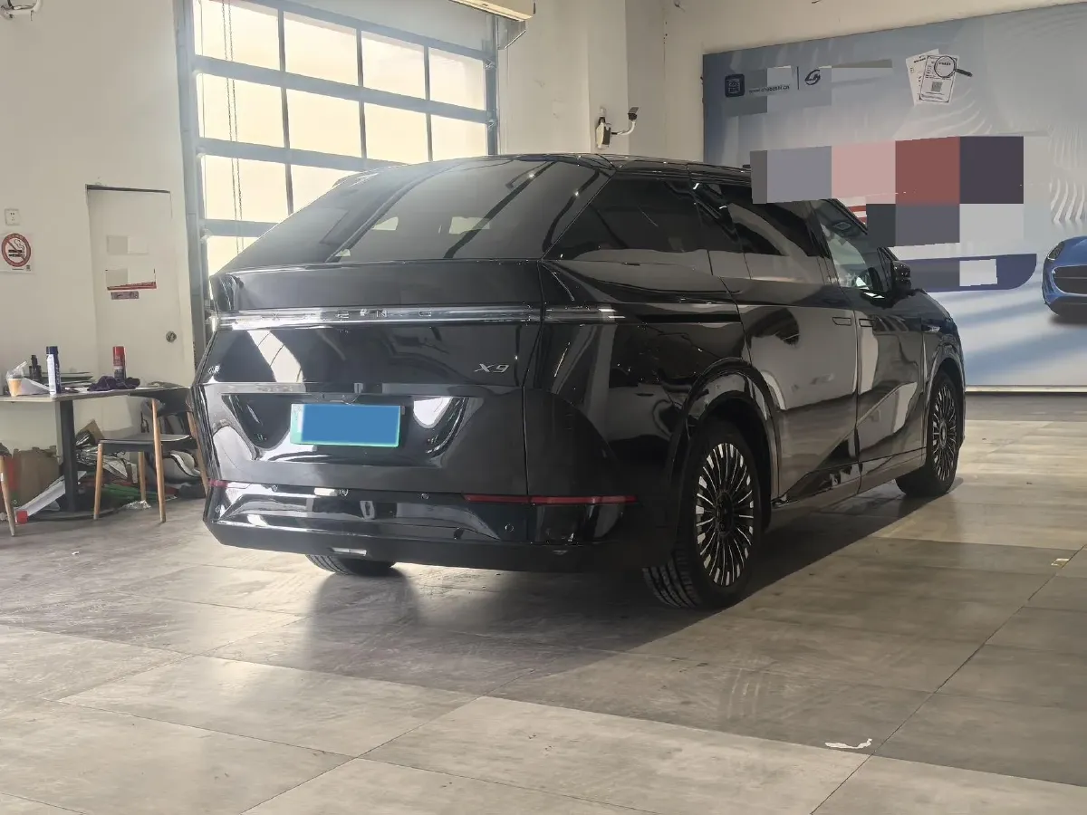 2025 Xpeng X9 BEV,autocango,china used car exporter,china ev exporter,chinese used car exporter,chinese used ev exporter