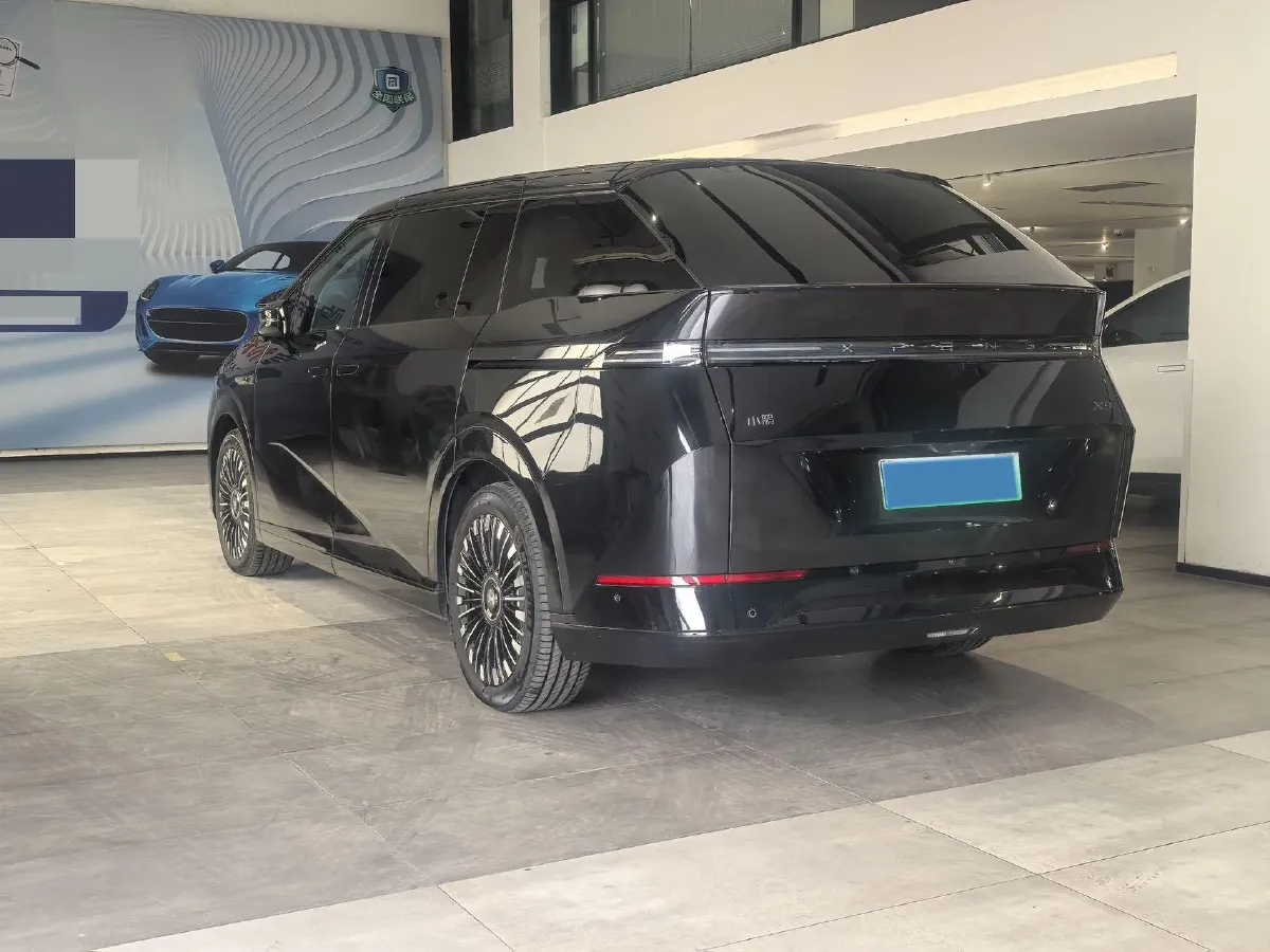 2025 Xpeng X9 BEV,autocango,china used car exporter,china ev exporter,chinese used car exporter,chinese used ev exporter
