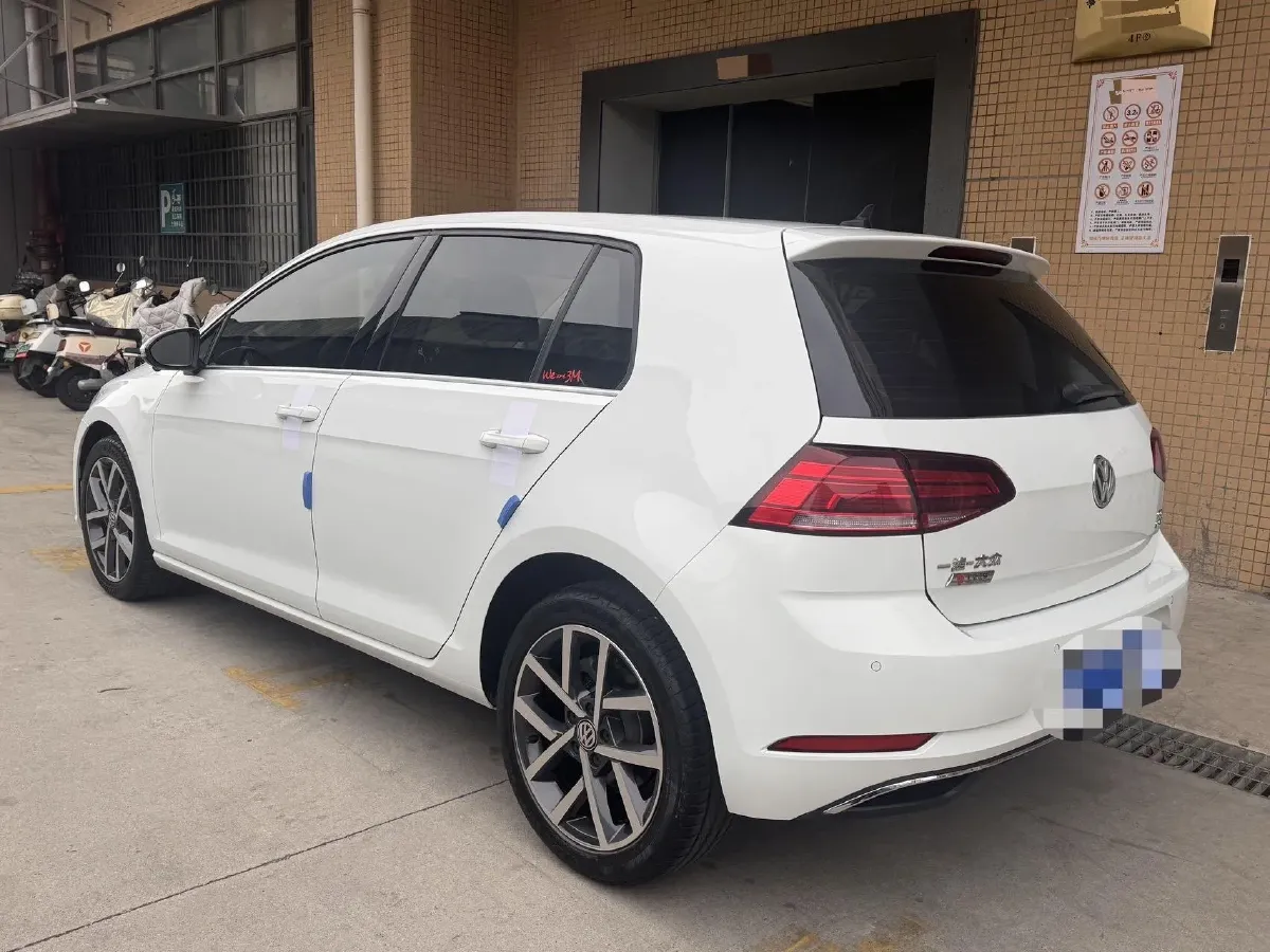 2020 Volkswagen Golf 1.2T 116HP L4 7DCT,autocango,china used car exporter,china ev exporter,chinese used car exporter,chinese used ev exporter
