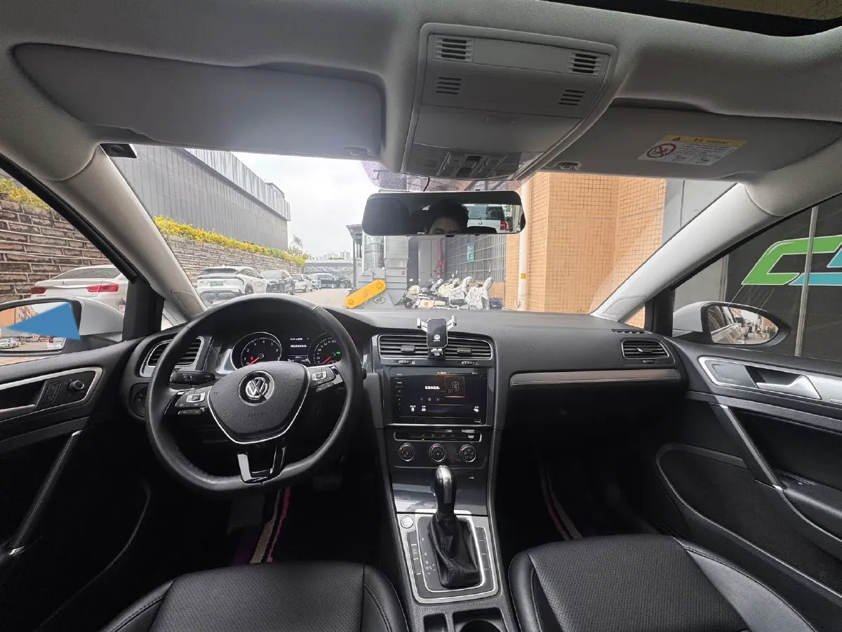 2020 Volkswagen Golf 1.2T 116HP L4 7DCT,autocango,china used car exporter,china ev exporter,chinese used car exporter,chinese used ev exporter