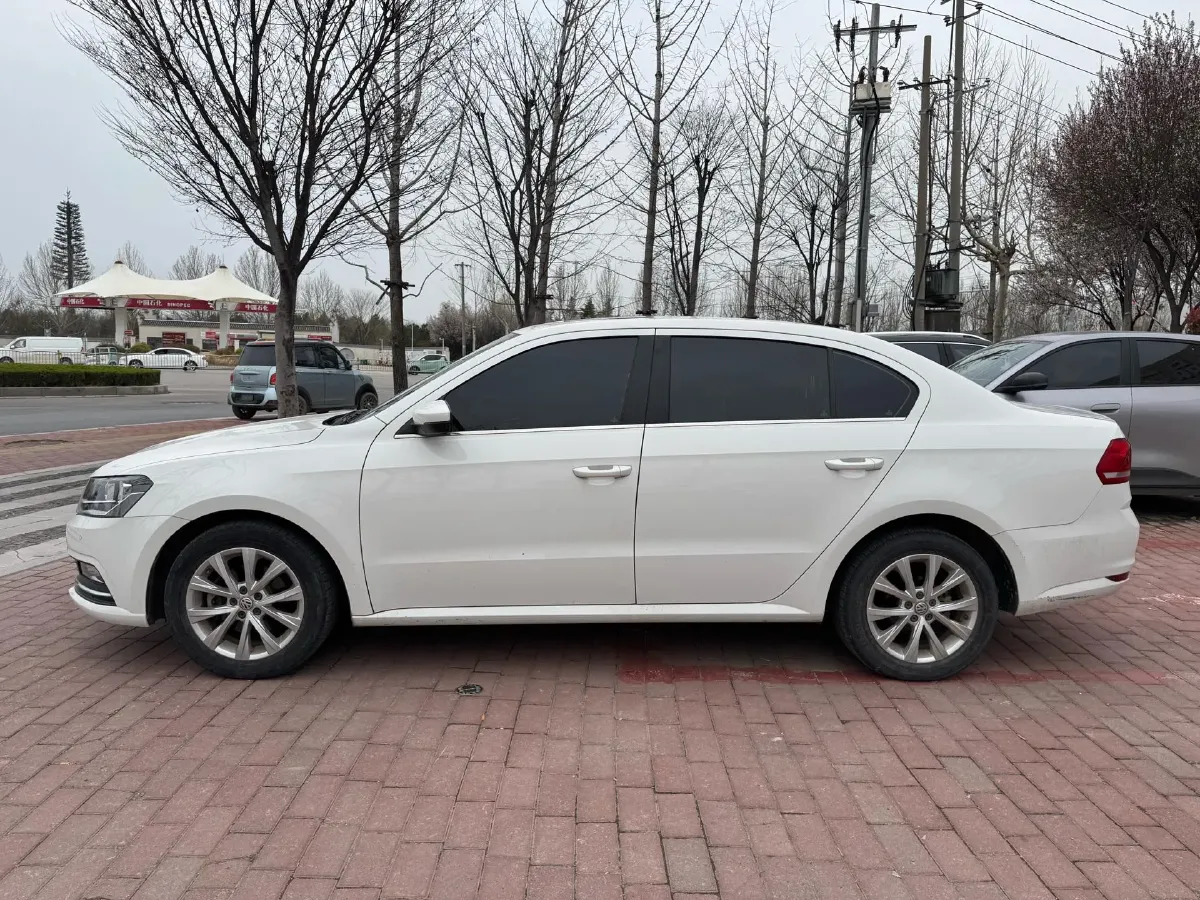 2017 Zotye Damy X7 1.8T 177HP L4 5MT,autocango,china used car exporter,china ev exporter,chinese used car exporter,chinese used ev exporter