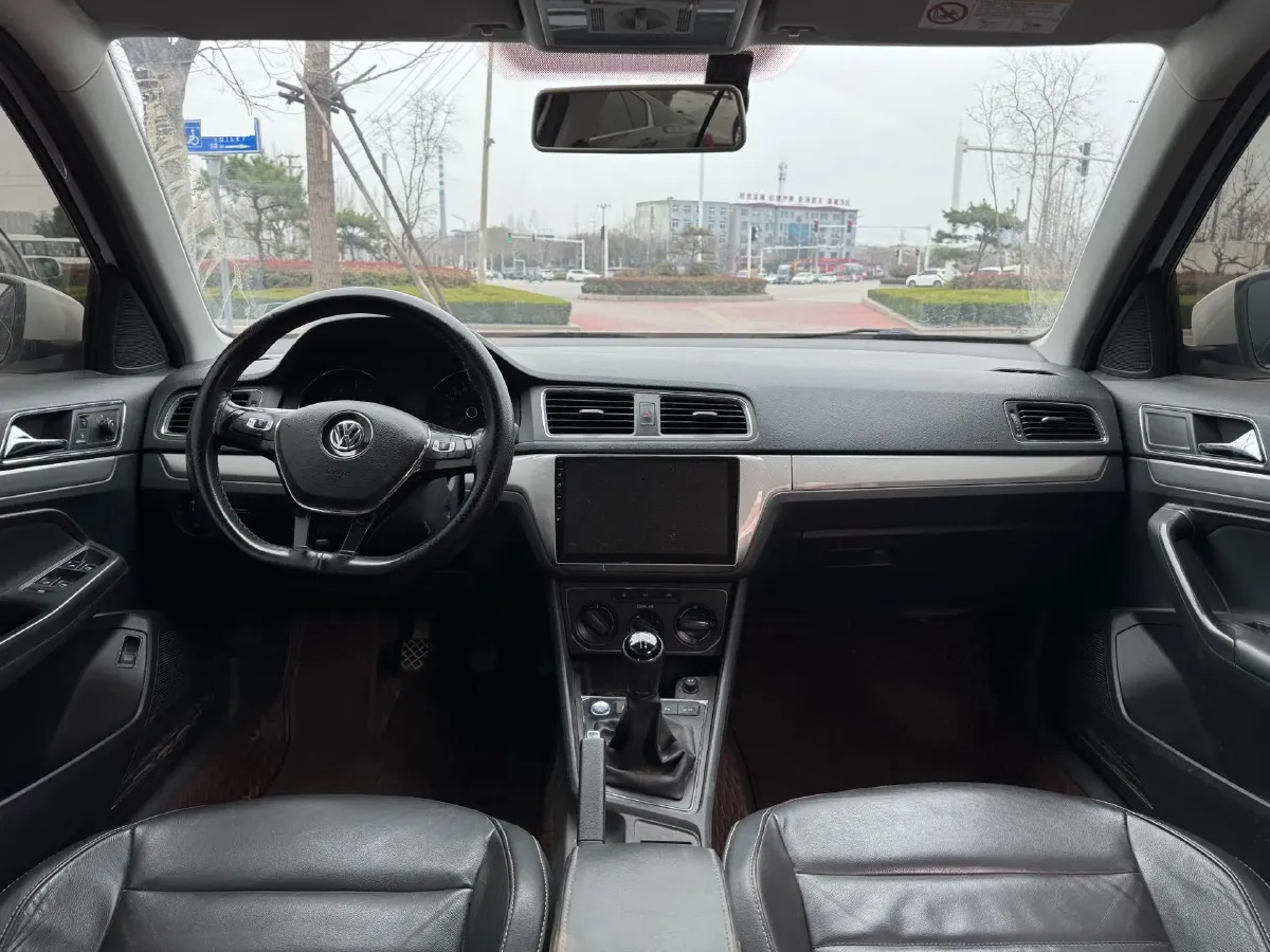 2017 Zotye Damy X7 1.8T 177HP L4 5MT,autocango,china used car exporter,china ev exporter,chinese used car exporter,chinese used ev exporter