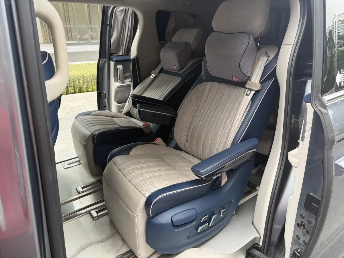 2021 Roewe iMAX8 2.0T 234HP L4 8AT,autocango,china used car exporter,china ev exporter,chinese used car exporter,chinese used ev exporter