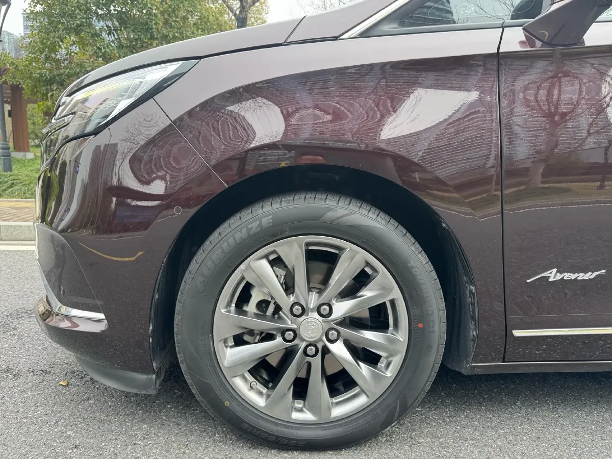 2022 Buick GL8 2.0T 237HP L4 9AT,autocango,china used car exporter,china ev exporter,chinese used car exporter,chinese used ev exporter