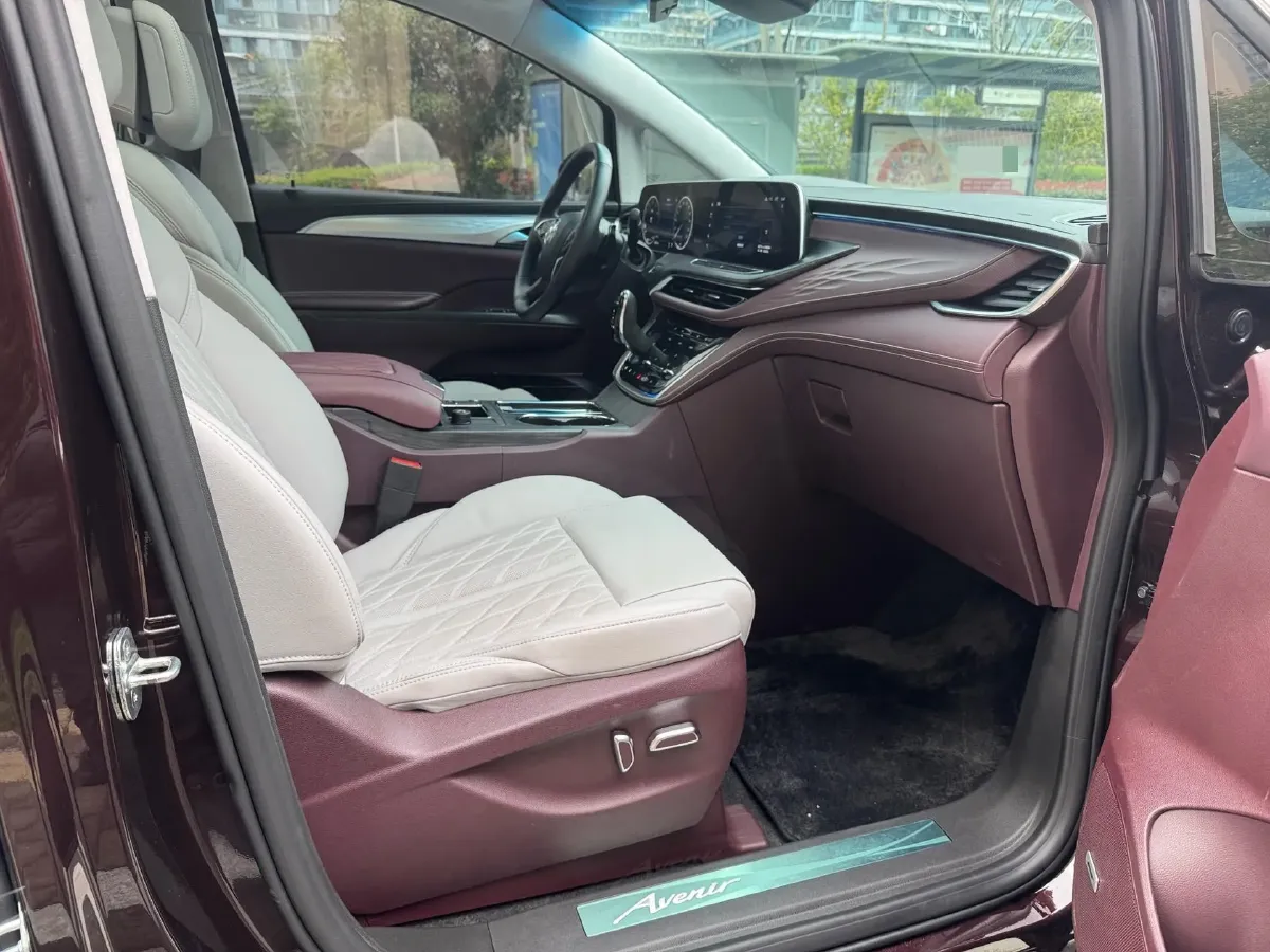 2022 Buick GL8 2.0T 237HP L4 9AT,autocango,china used car exporter,china ev exporter,chinese used car exporter,chinese used ev exporter