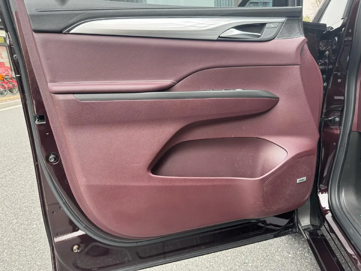 2022 Buick GL8 2.0T 237HP L4 9AT,autocango,china used car exporter,china ev exporter,chinese used car exporter,chinese used ev exporter