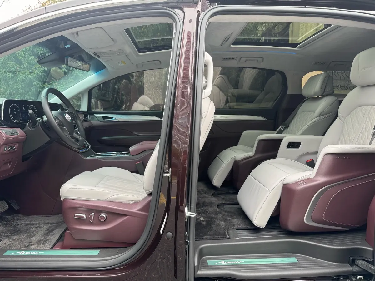 2022 Buick GL8 2.0T 237HP L4 9AT,autocango,china used car exporter,china ev exporter,chinese used car exporter,chinese used ev exporter