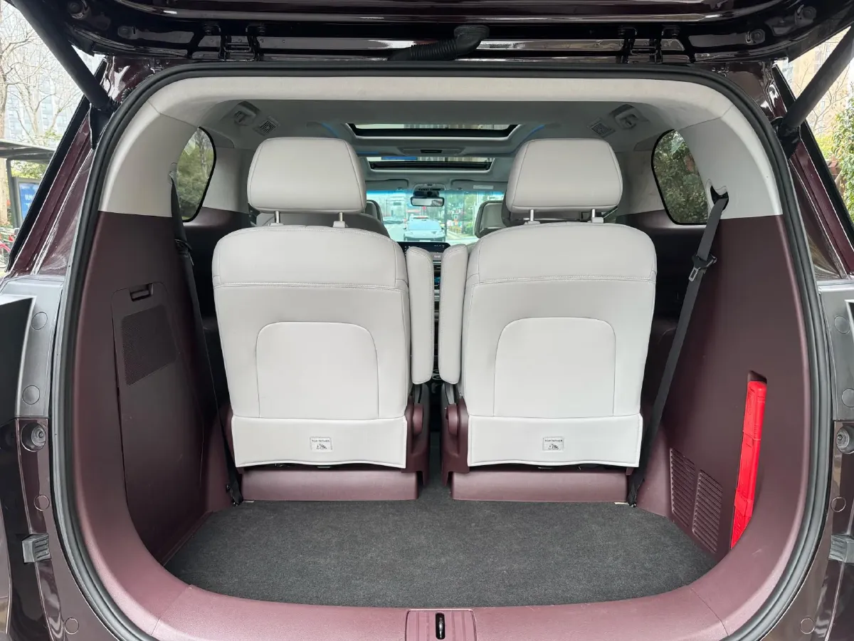 2022 Buick GL8 2.0T 237HP L4 9AT,autocango,china used car exporter,china ev exporter,chinese used car exporter,chinese used ev exporter