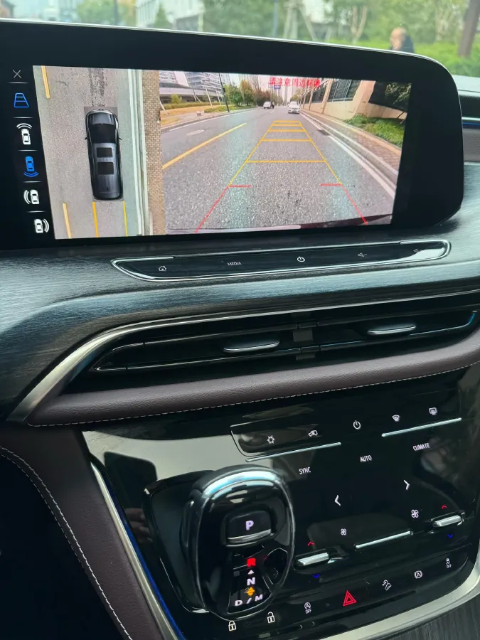 2022 Buick GL8 2.0T 237HP L4 9AT,autocango,china used car exporter,china ev exporter,chinese used car exporter,chinese used ev exporter