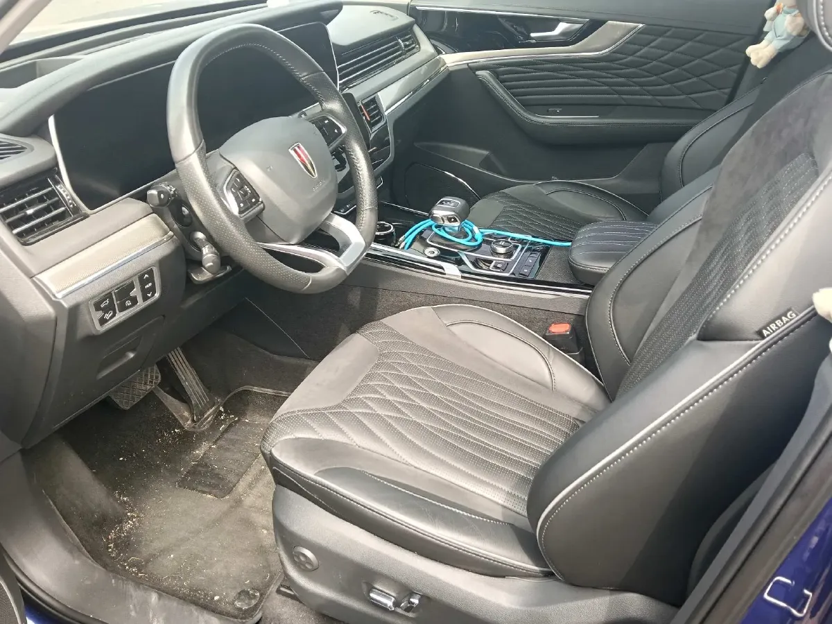 2022 HongQi HS5 2.0T 224HP L4 6AT,autocango,china used car exporter,china ev exporter,chinese used car exporter,chinese used ev exporter