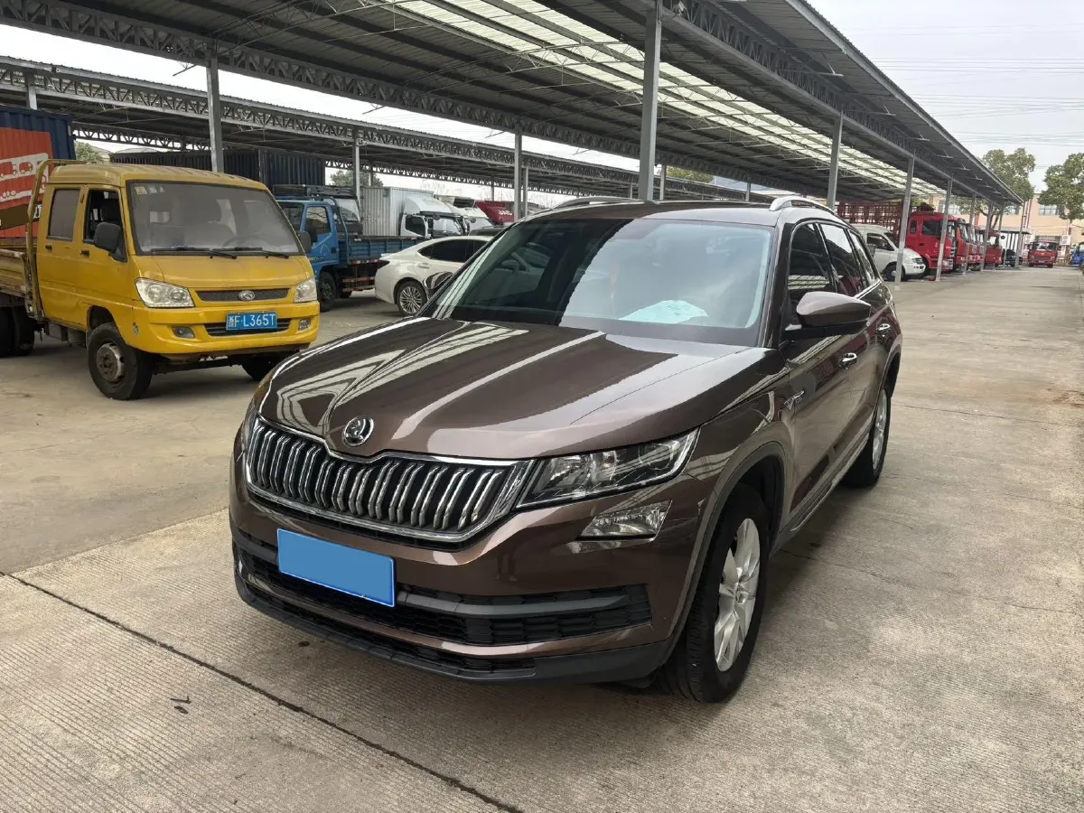 2018 Skoda Kodiak 2.0T 186HP L4 7DCT,autocango,china used car exporter,china ev exporter,chinese used car exporter,chinese used ev exporter