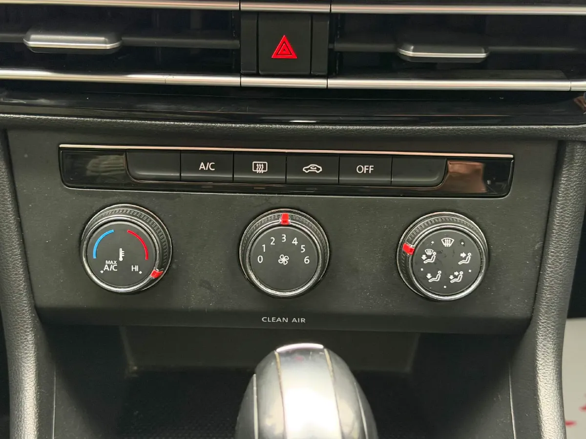 2023 Volkswagen Lavida 1.5L 110HP L4 6AT,autocango,china used car exporter,china ev exporter,chinese used car exporter,chinese used ev exporter