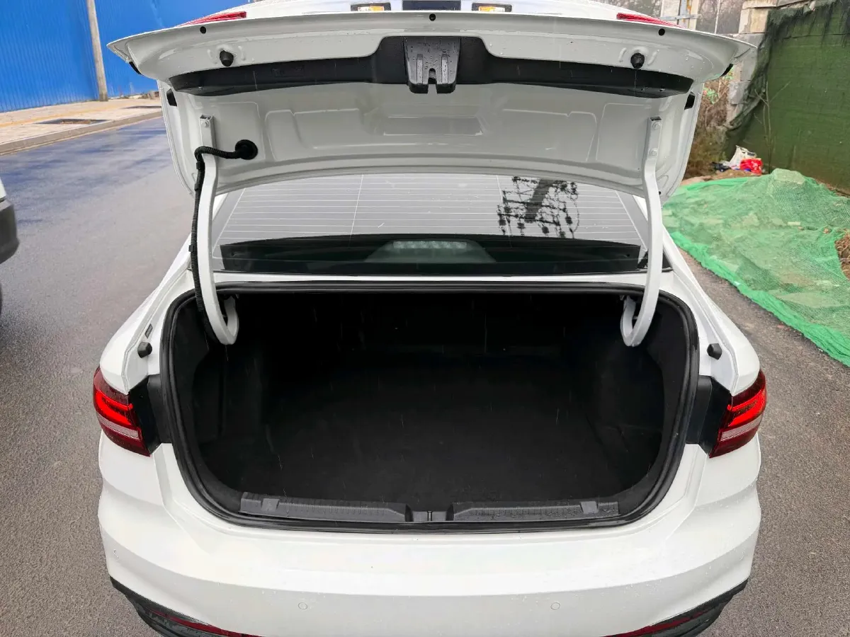 2023 Volkswagen Lavida 1.5L 110HP L4 6AT,autocango,china used car exporter,china ev exporter,chinese used car exporter,chinese used ev exporter