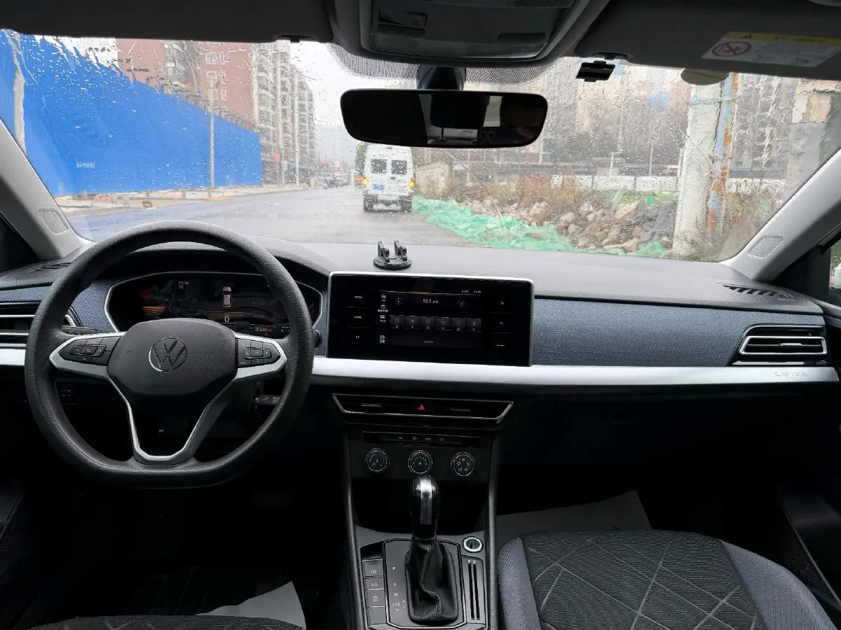 2023 Volkswagen Lavida 1.5L 110HP L4 6AT,autocango,china used car exporter,china ev exporter,chinese used car exporter,chinese used ev exporter