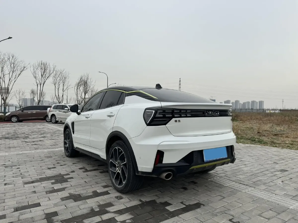 2022 LYNK&CO 05 2.0T 254HP L4 8AT,autocango,china used car exporter,china ev exporter,chinese used car exporter,chinese used ev exporter
