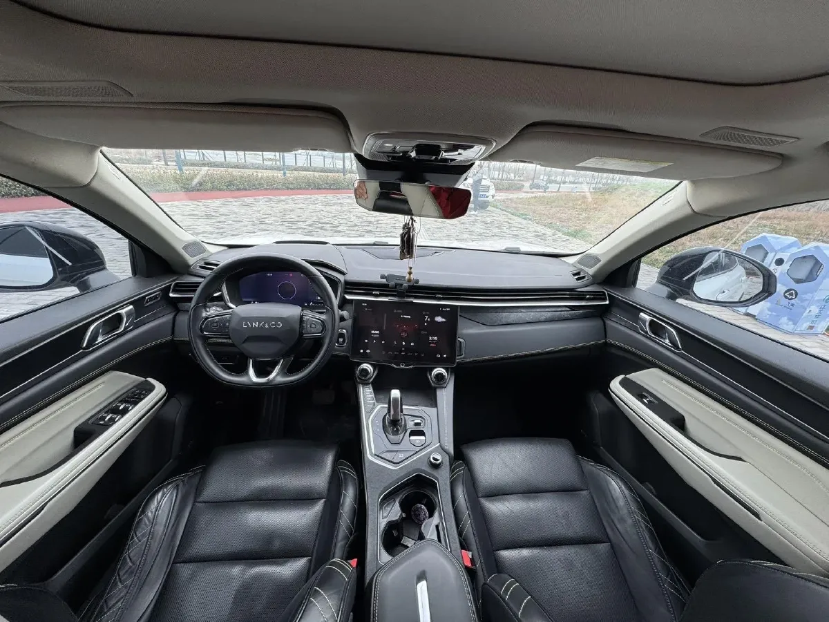 2022 LYNK&CO 05 2.0T 254HP L4 8AT,autocango,china used car exporter,china ev exporter,chinese used car exporter,chinese used ev exporter