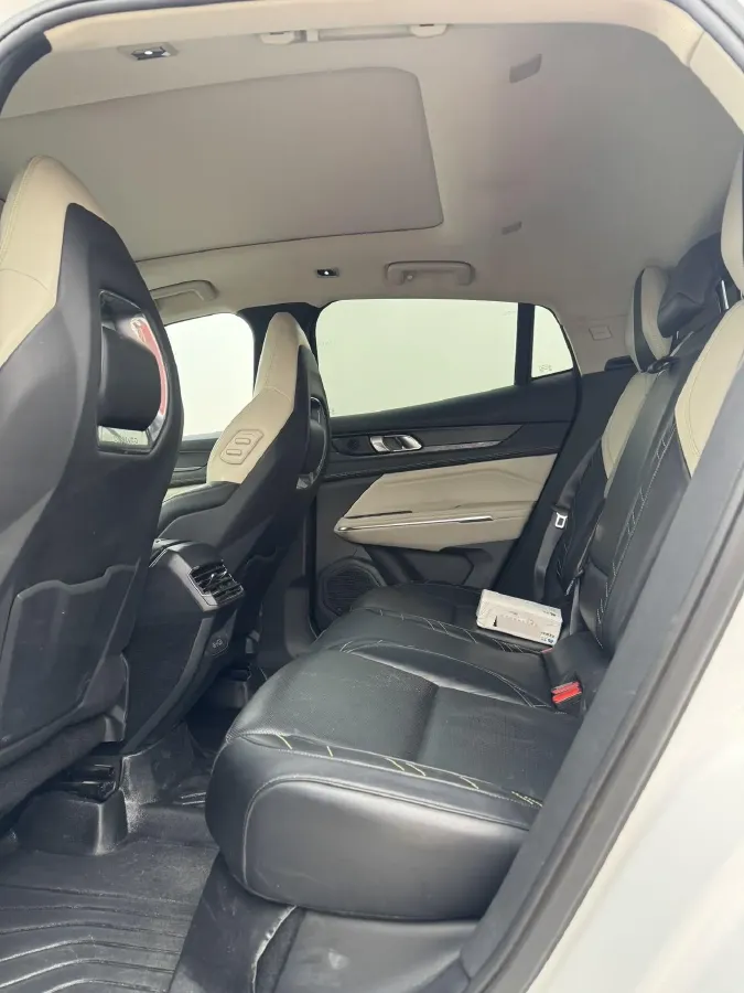 2022 LYNK&CO 05 2.0T 254HP L4 8AT,autocango,china used car exporter,china ev exporter,chinese used car exporter,chinese used ev exporter