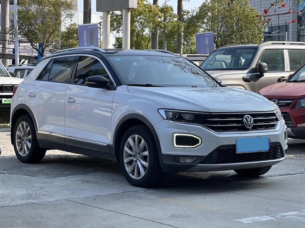 2018 Mitsubishi Eclipse Cross 1.5T 170HP L4 CVT,autocango,china used car exporter,china ev exporter,chinese used car exporter,chinese used ev exporter