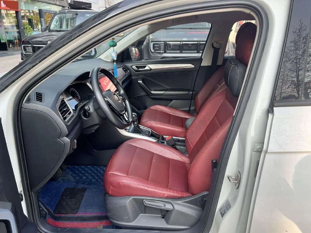 2018 Mitsubishi Eclipse Cross 1.5T 170HP L4 CVT,autocango,china used car exporter,china ev exporter,chinese used car exporter,chinese used ev exporter