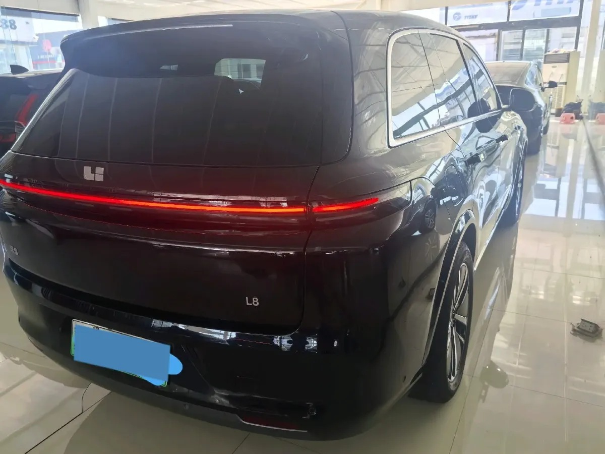 2024 Volvo S60 2.0T 197HP L4 7DCT,autocango,china used car exporter,china ev exporter,chinese used car exporter,chinese used ev exporter