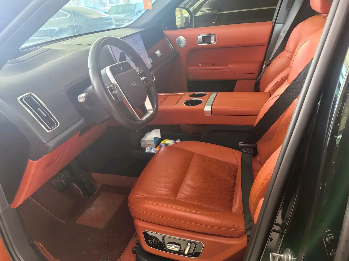 2024 Volvo S60 2.0T 197HP L4 7DCT,autocango,china used car exporter,china ev exporter,chinese used car exporter,chinese used ev exporter